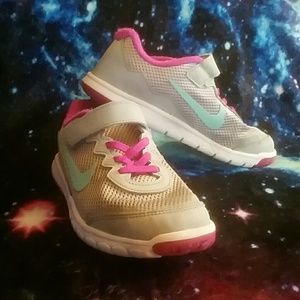 |Nike|Girls|Shoes|1Y